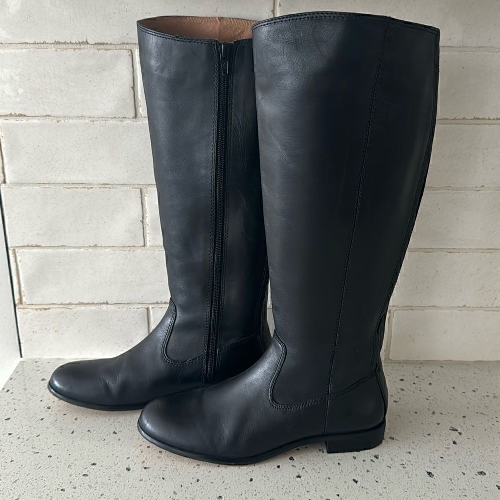 Kenneth Cole NY Mea Women’s Black Leather Knee-High Riding Boots Full Zip Sz 6.5